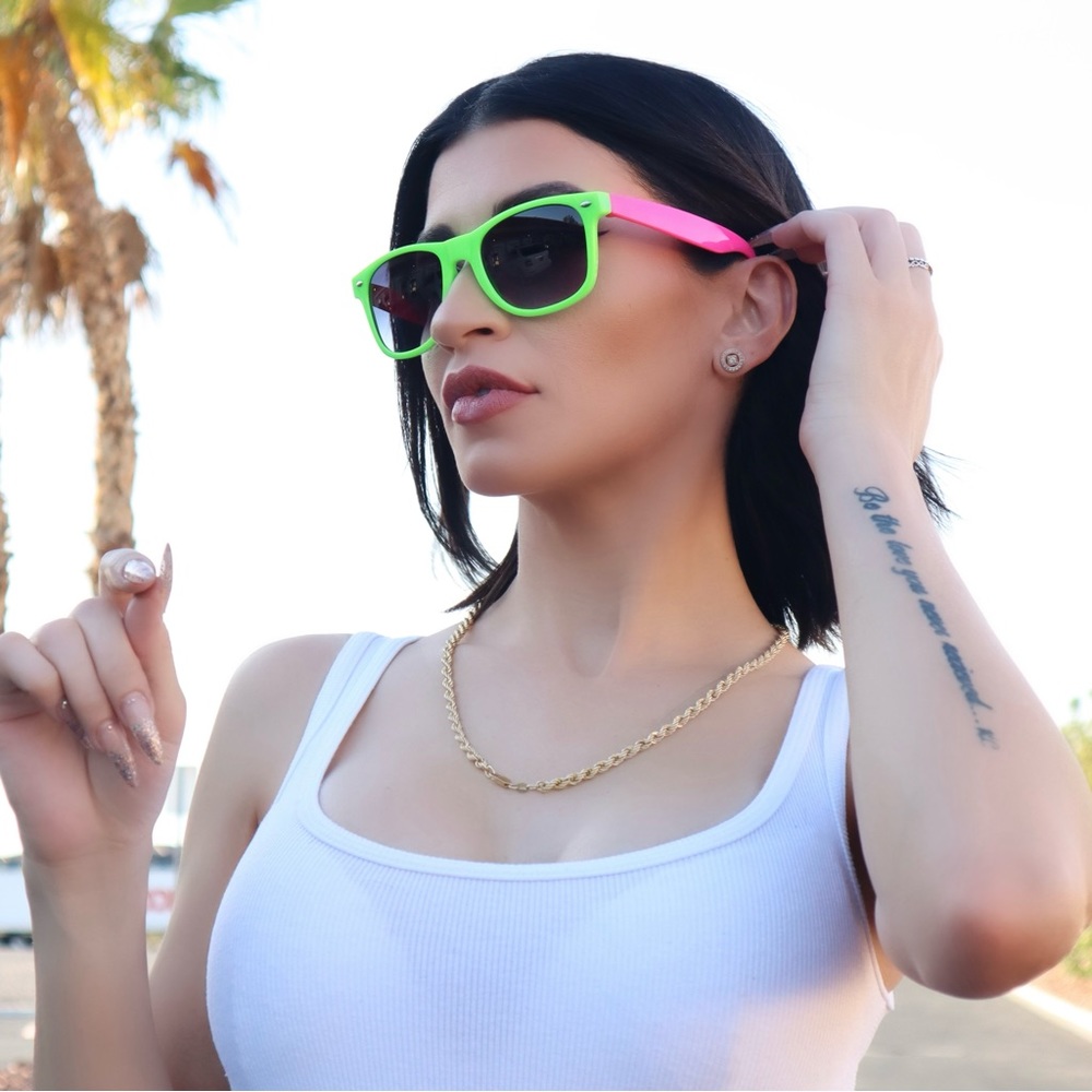 ISLAND VIBES California Classics Sunglasses Pink/Green Frames with Black Lens
